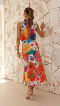Load image into Gallery viewer, Vacation Fashionable Printed Halter Sleeveless Waist Tight Dress
