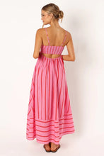 Load image into Gallery viewer, Women Striped Sleeveless Strap Backless Large Swing Casual Dress
