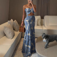 Load image into Gallery viewer, Dark Blue Printed Leaves
