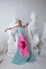Load image into Gallery viewer, Summer Women Pleated Printed Backless Tube Top Large Swing Dress
