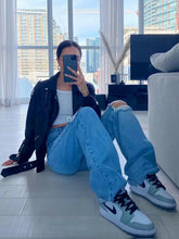 Load image into Gallery viewer, Street loose jeans - ripped raw edge straight pants
