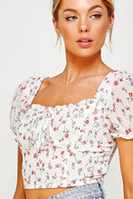 Load image into Gallery viewer, Cupped Short Sleeves Crop Top - soleilfashion
